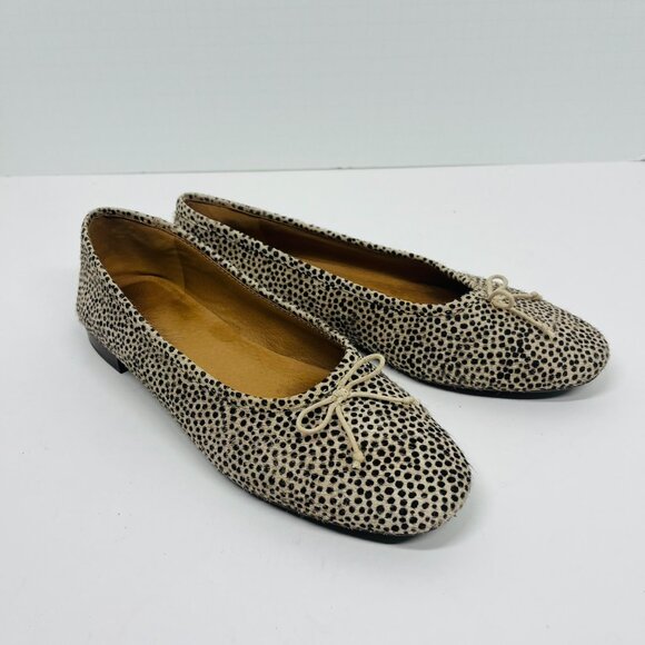 Madewell Animal Print "The Adelle" Ballet Flat in Spot Dot Calf Hair Sz. 7.5 - Picture 2 of 8